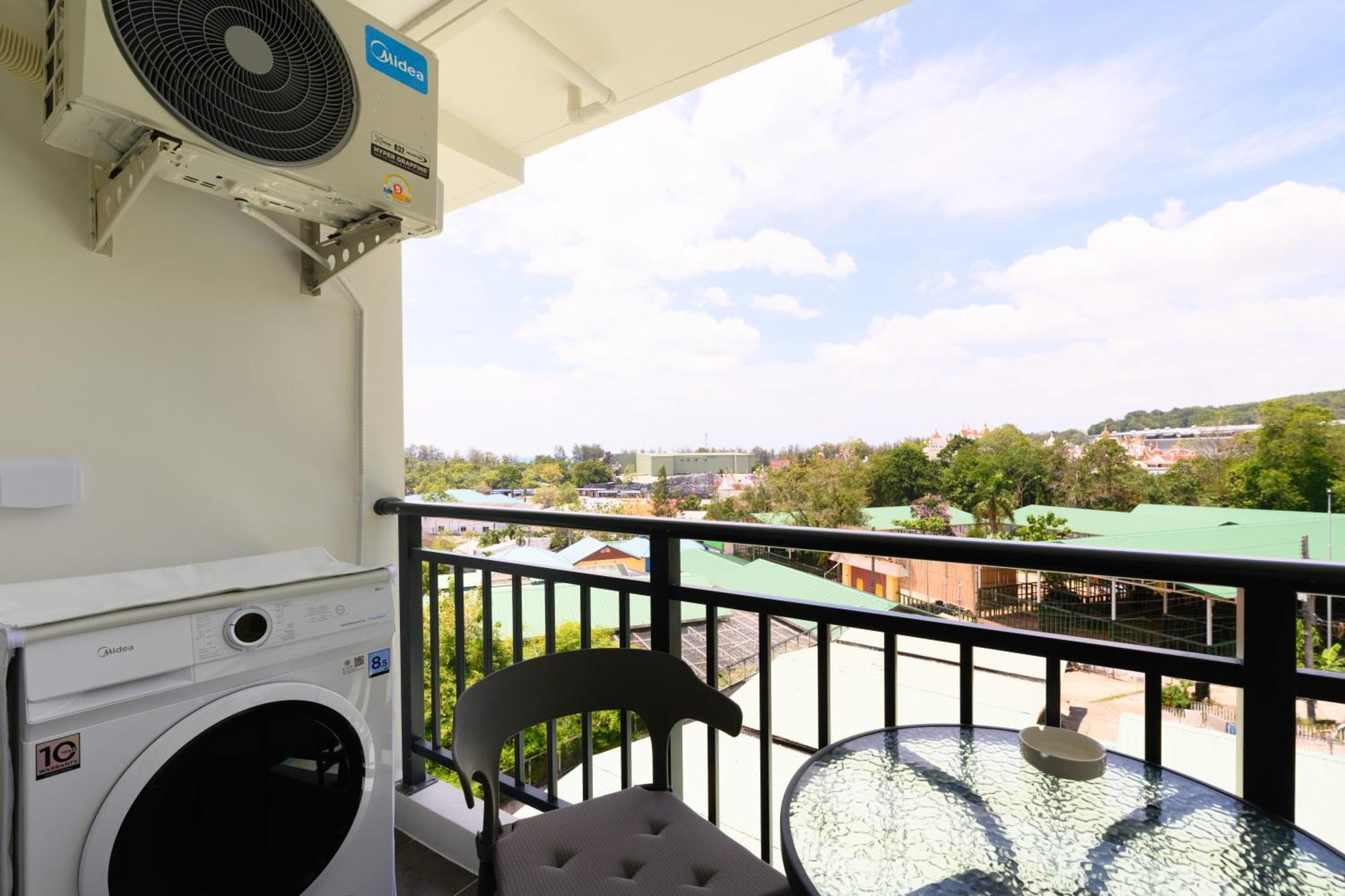 Sabay Property - New Modern Residences At Fantasea Condo Kamala Room photo